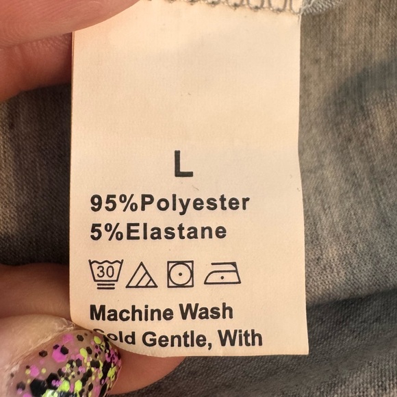 Womens gray tank top in a size L - Picture 5 of 8